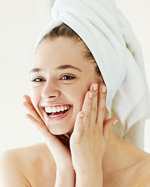 Hollywood Carbon Facial Near Me in Avon, CT Hollywood Carbon Facial Near Me in Avon, CT